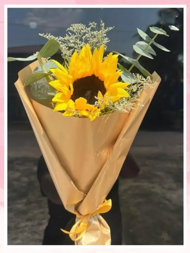 Single Sunflower Bouquet 